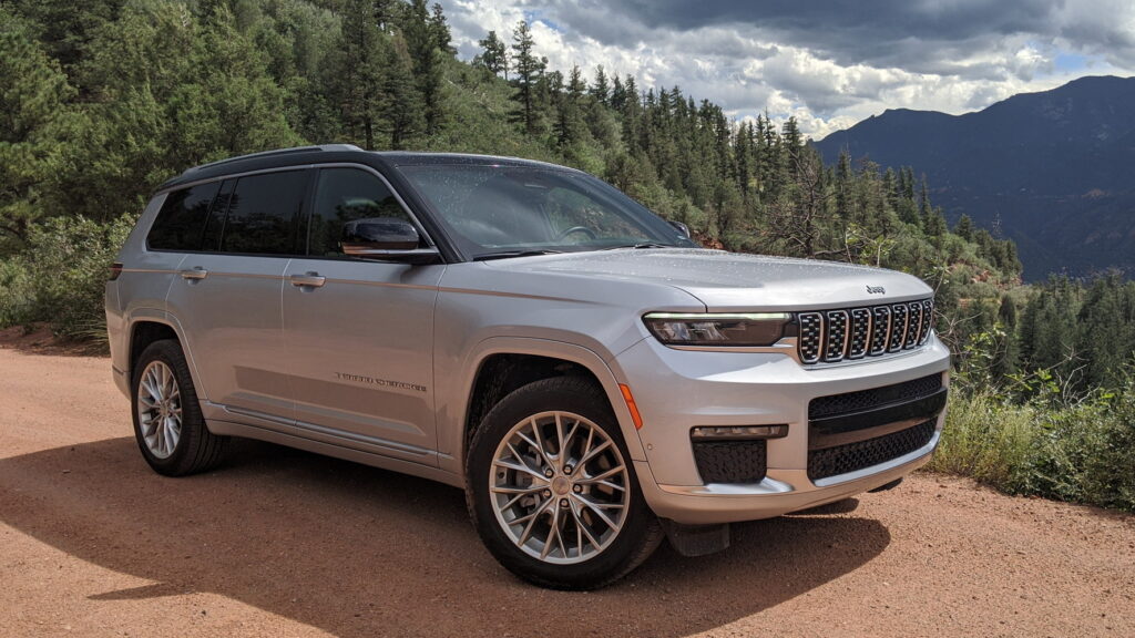  Review: Jeep Grand Cherokee L Offers Posh Off-Roading For The Whole Crew