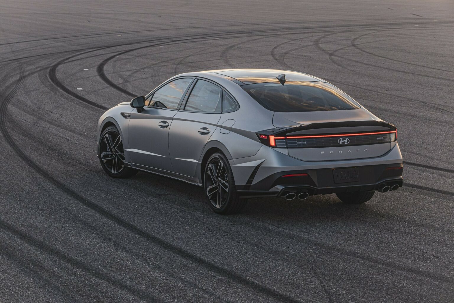 2024 Hyundai Sonata Facelift Starts At $27,500, AWD Costs $1,500 ...