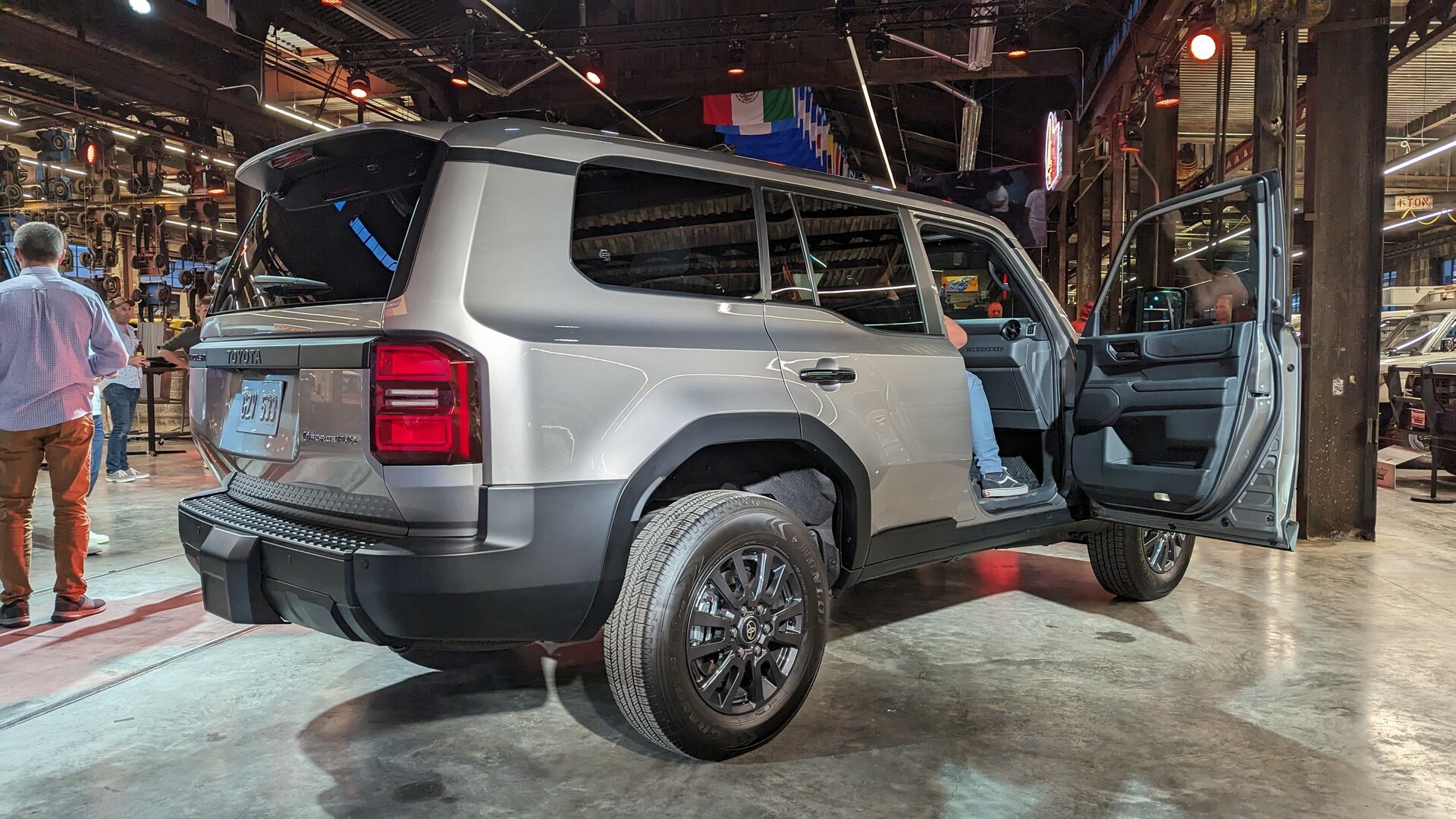 2024 Toyota Land Cruiser MG CarScoops 17