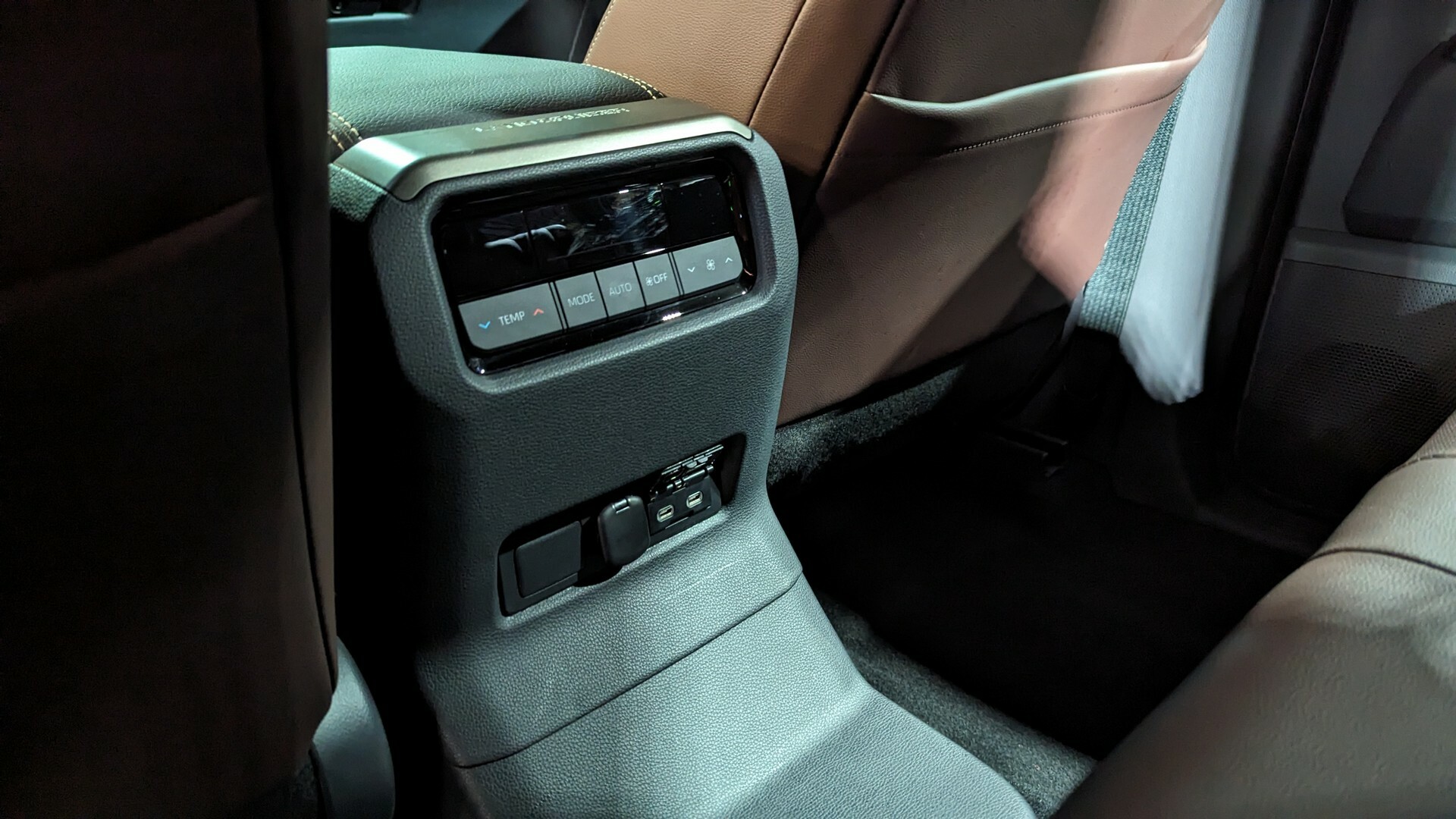 2024 Toyota Land Cruiser MG CarScoops 207