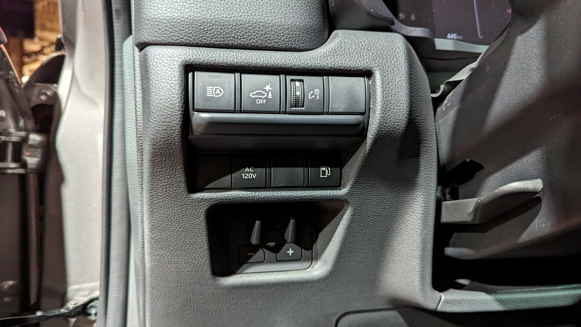 2024 Toyota Land Cruiser MG CarScoops 231