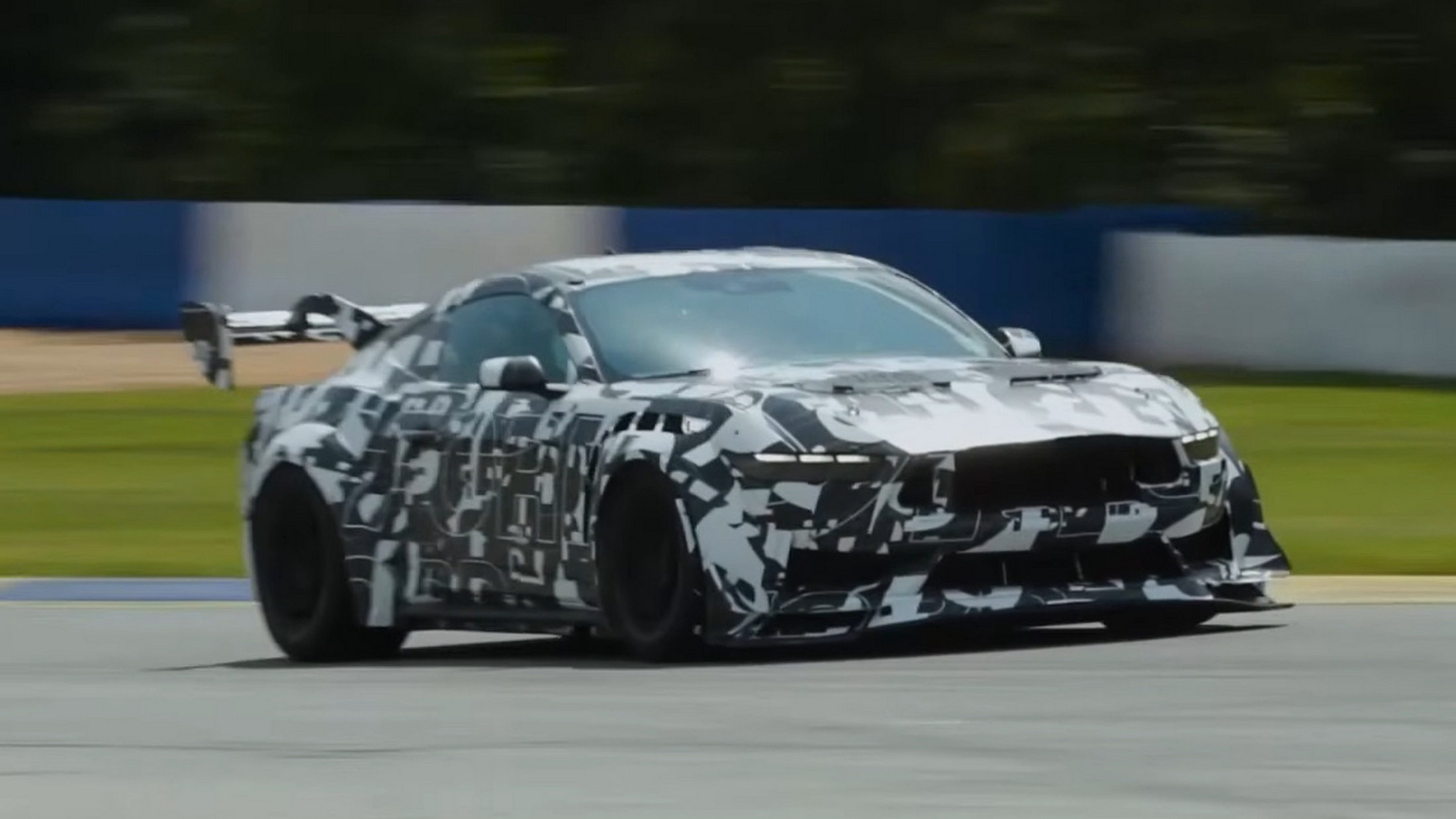 Listen To The 2025 Ford Mustang GTD’s 800 HP Supercharged V8 Howl