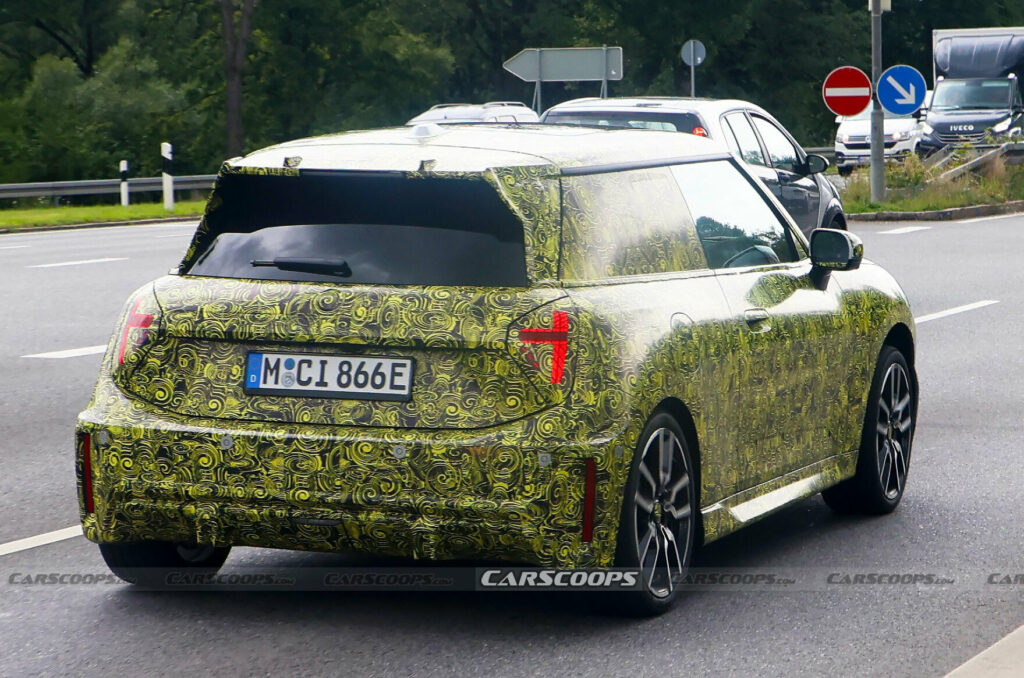  2025 MINI John Cooper Works EV Spied, Could Have Around 250 HP