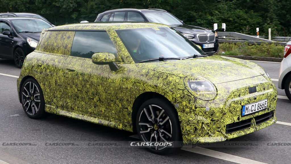  2025 MINI John Cooper Works EV Spied, Could Have Around 250 HP