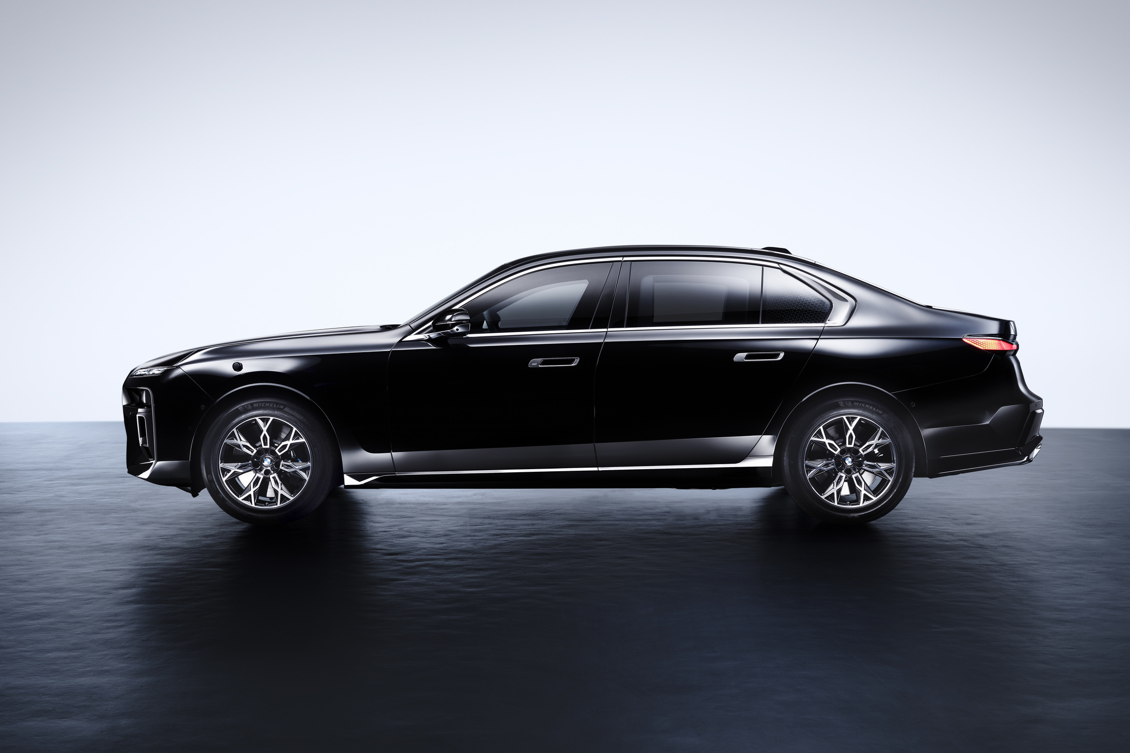 BMW 7 Series Protection (2)