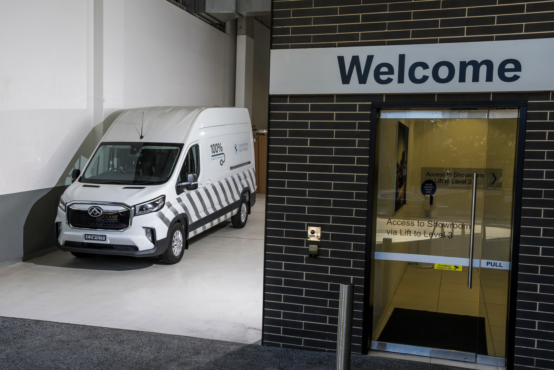 BMW Australia Is Making Parts Deliveries With An Electric Van From LDV ...