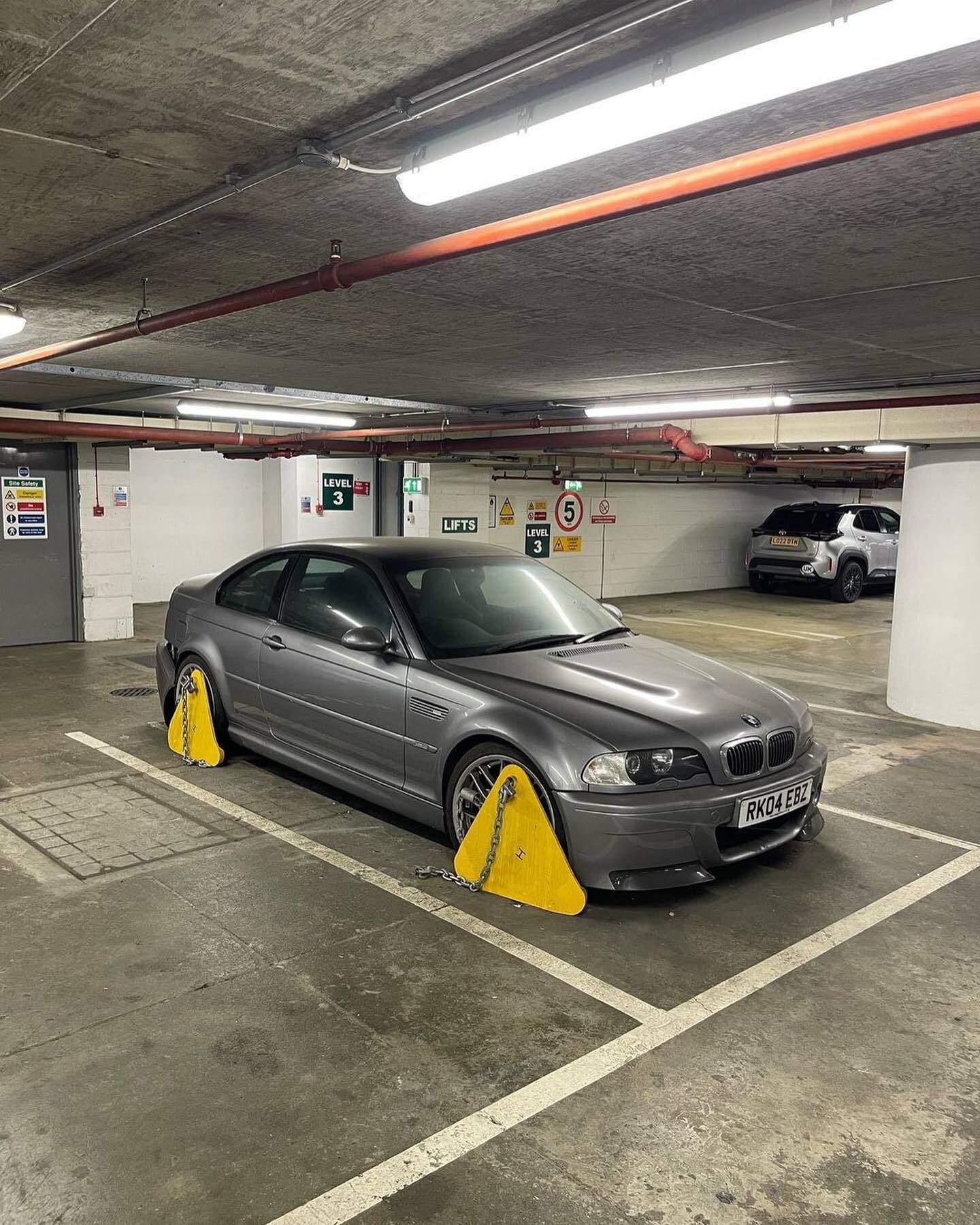 BMW M3 CSL 2