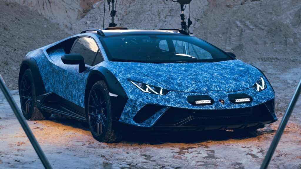  One-Off Lamborghini Huracan Sterrato Opera Unica Has A Hand-Painted Crystal-Blue Shade
