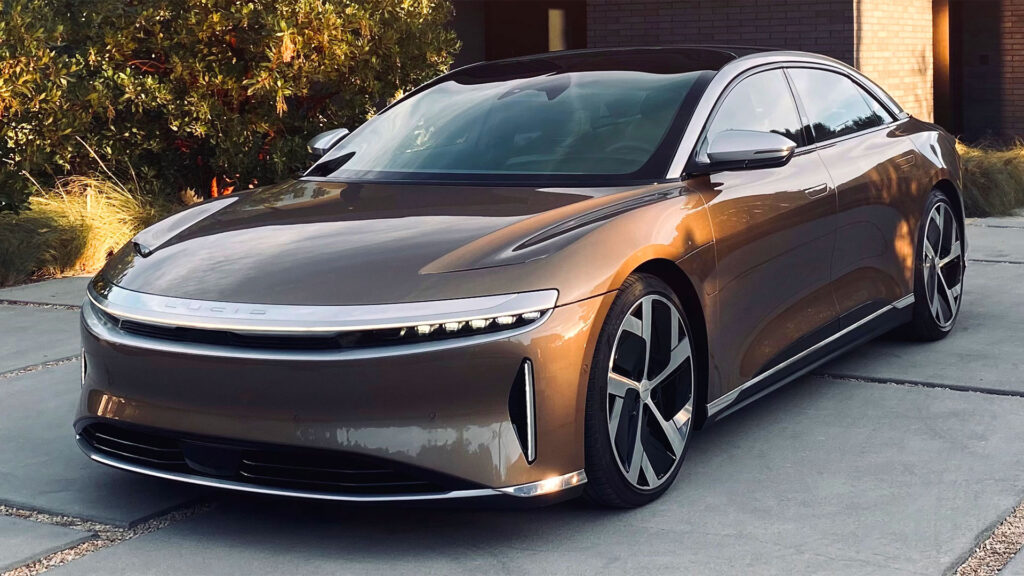  Lucid Aiming To Build 10,000 EVs This Year, Unveil Gravity SUV In November