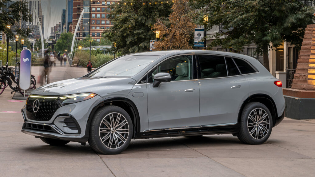  Mercedes-Benz EQS 450 4Matic SUV Is One Pricey EV In Australia