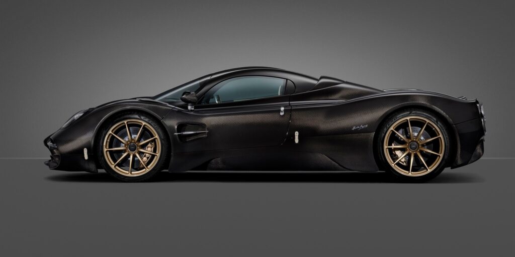  Guest Accidentally Sets Off Pagani Utopia&rsquo;s Fire Extinguisher In Monterey