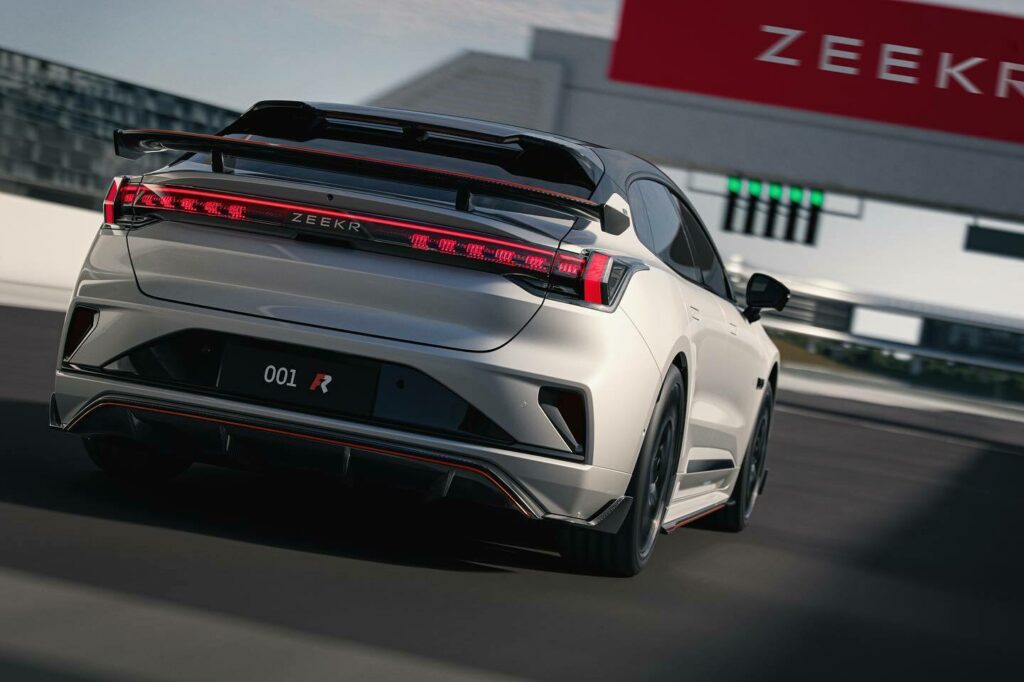  Zeekr Delays Plans For U.S. IPO Due To Valuation Concerns