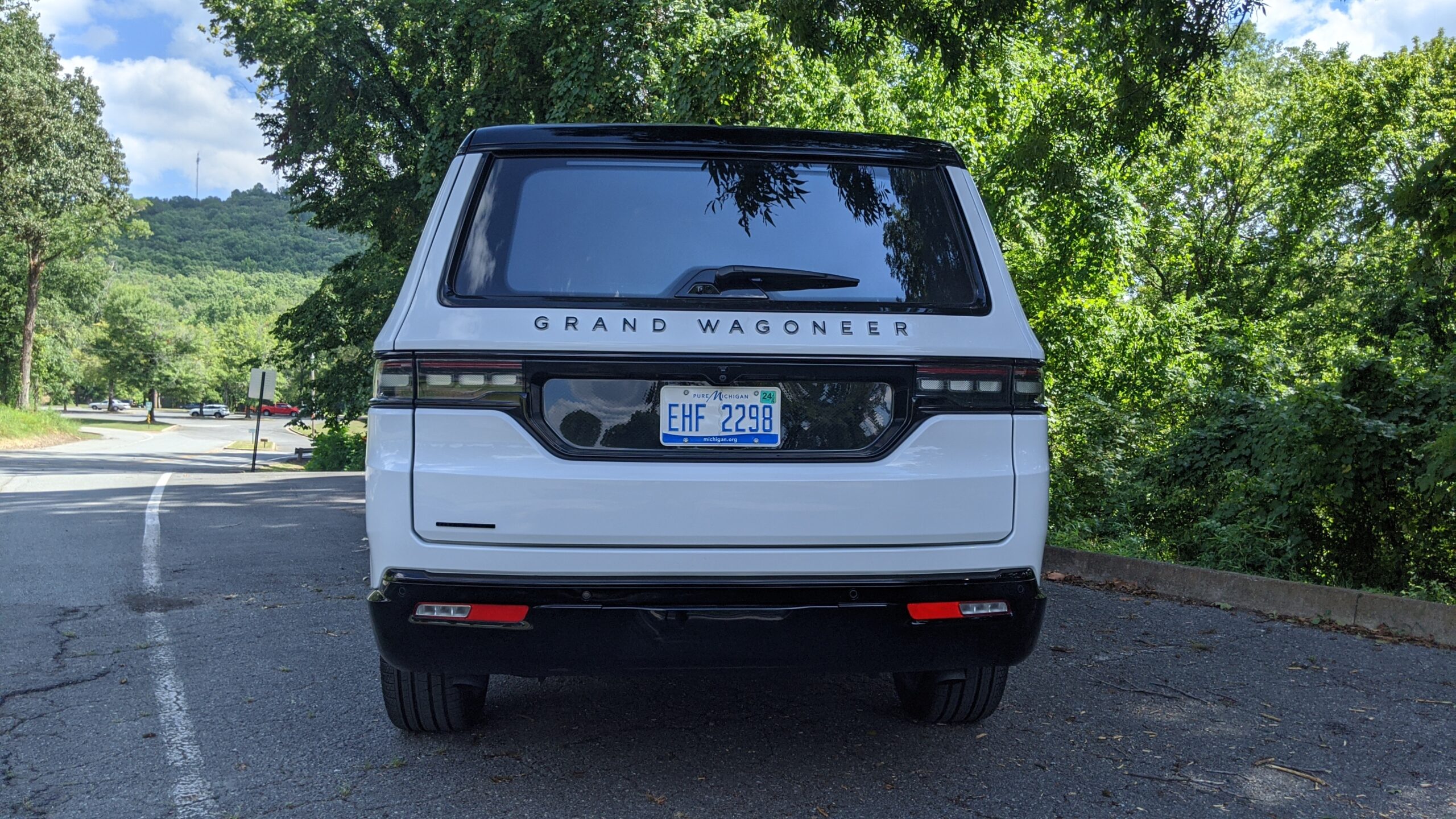 2023 Jeep Grand Wagoneer Series III 42 Stephen Rivers for Carscoops