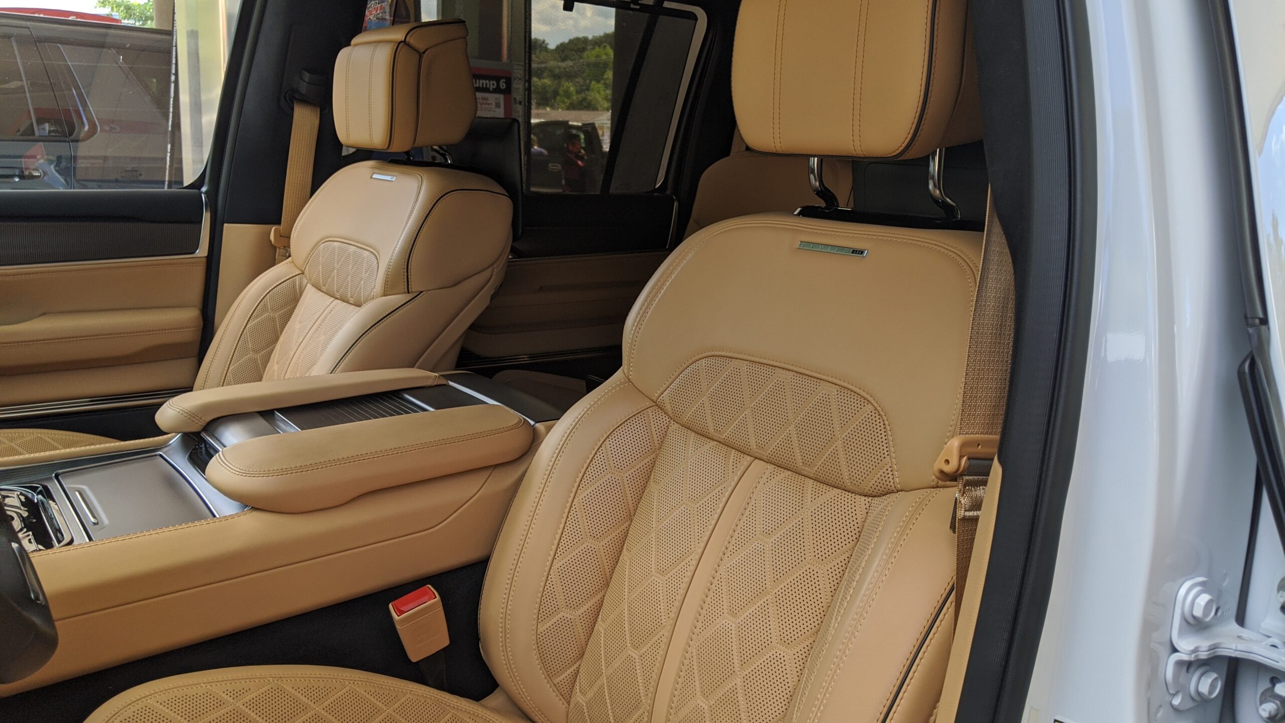 2023 Jeep Grand Wagoneer Series III 65 Stephen Rivers for Carscoops
