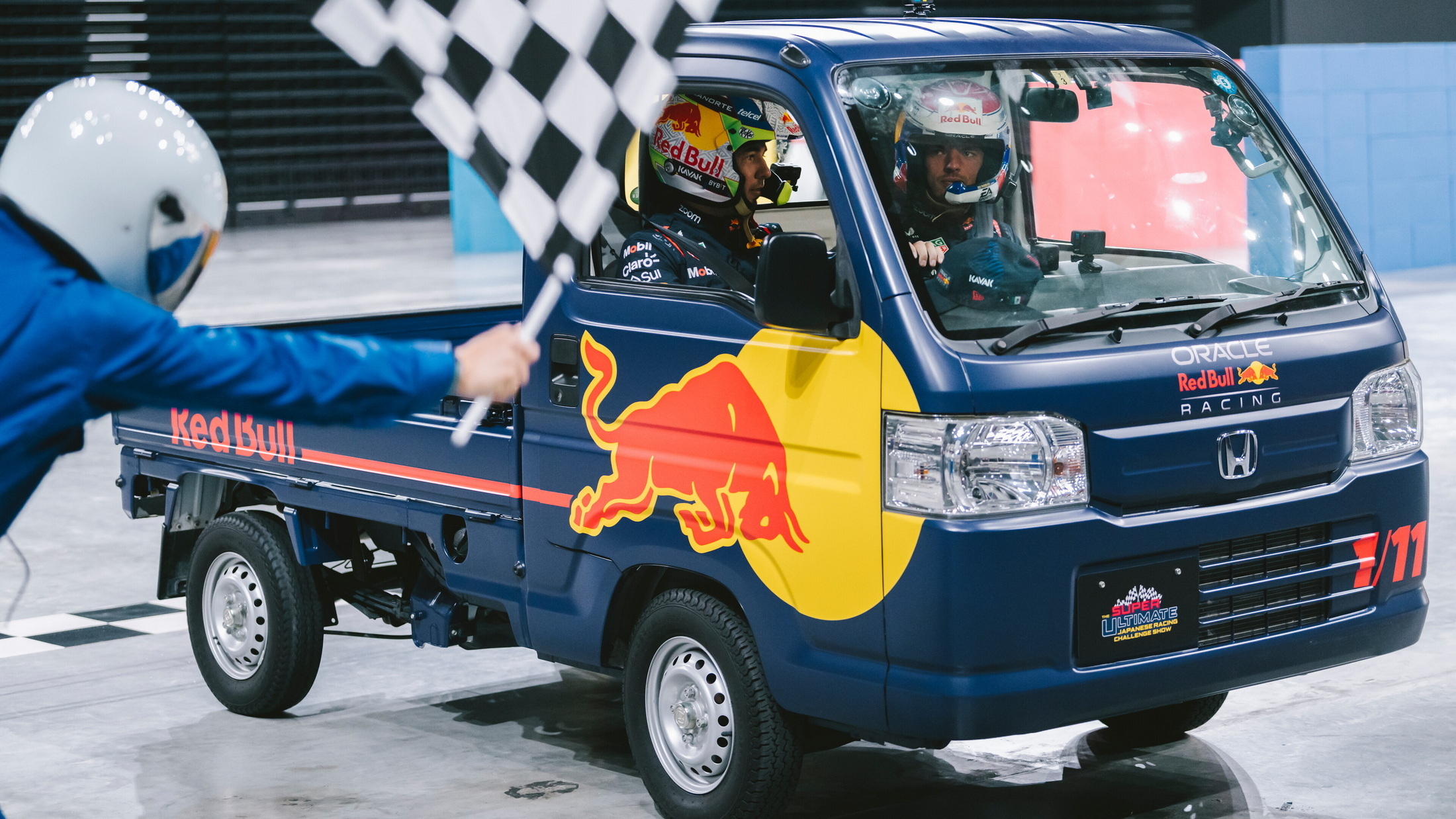 Trucker Red Bull Racing Verstappen Austria Race D02_457