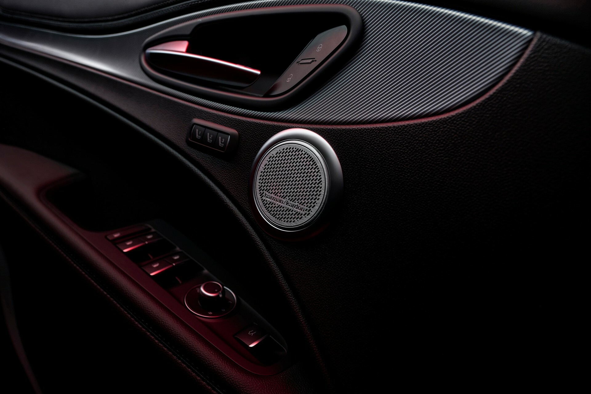 2024 Alfa Romeo Stelvio 922 18