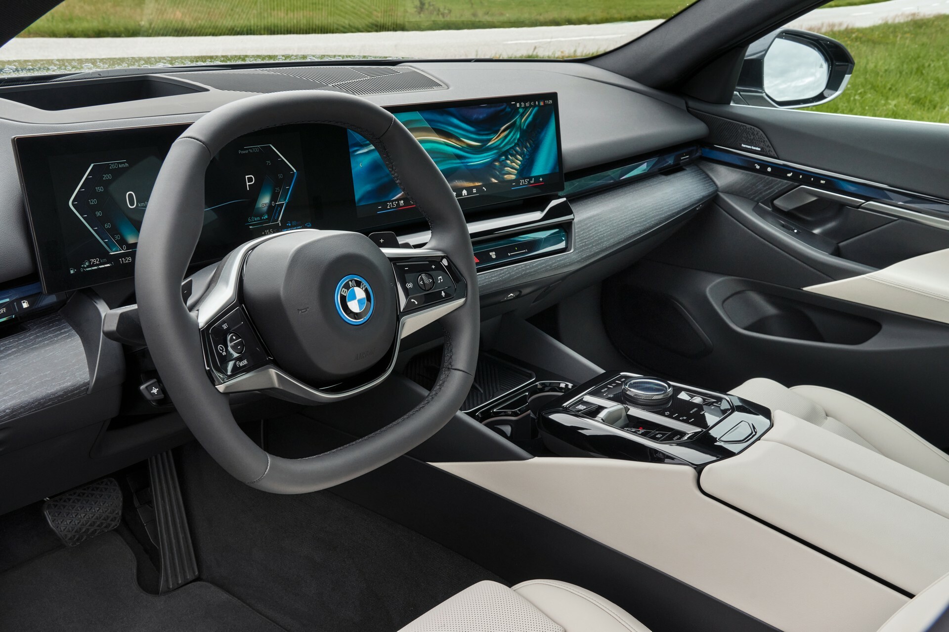 2024-bmw-530e-and-550e-plug-in-hybrids-detailed-latter-is-coming-to-u