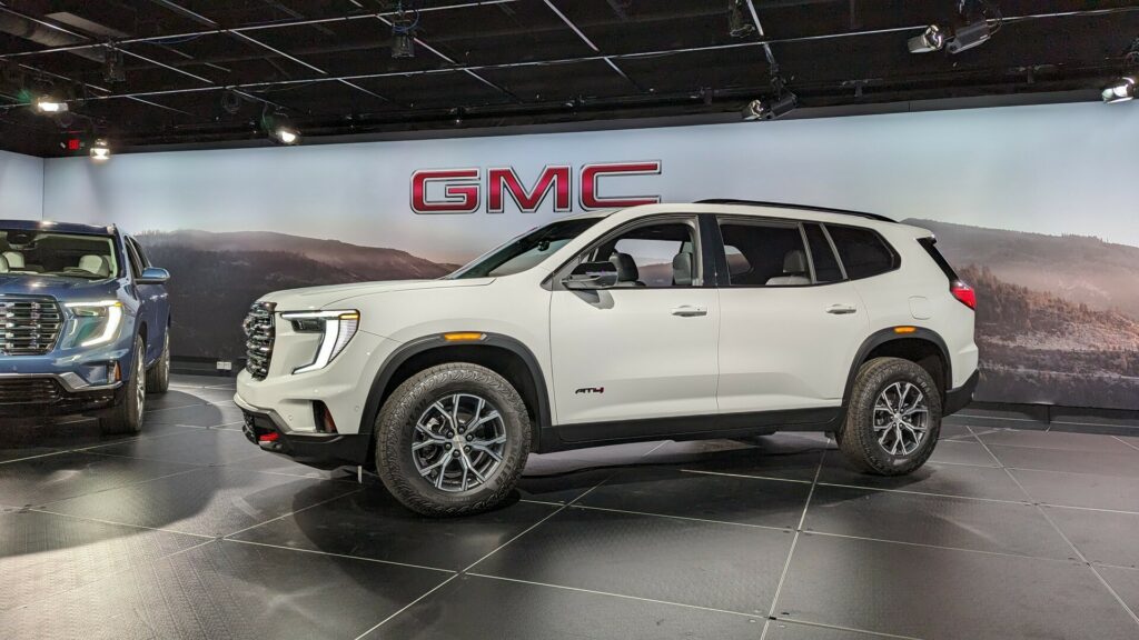 2024 GMC Acadia Goes Big Again