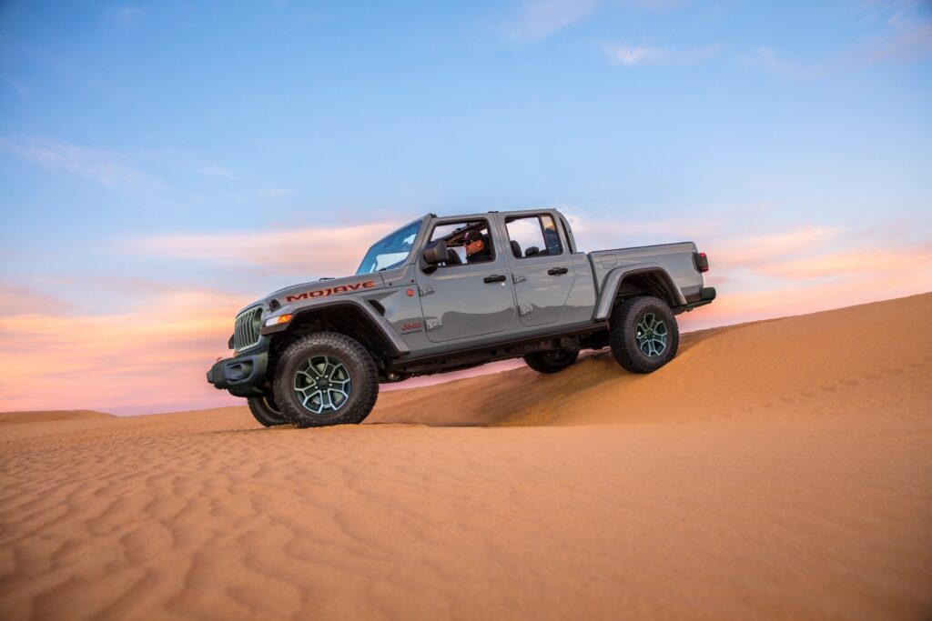  2024 Jeep Gladiator Updated With A New Face, Better Interior, And More Standard Kit