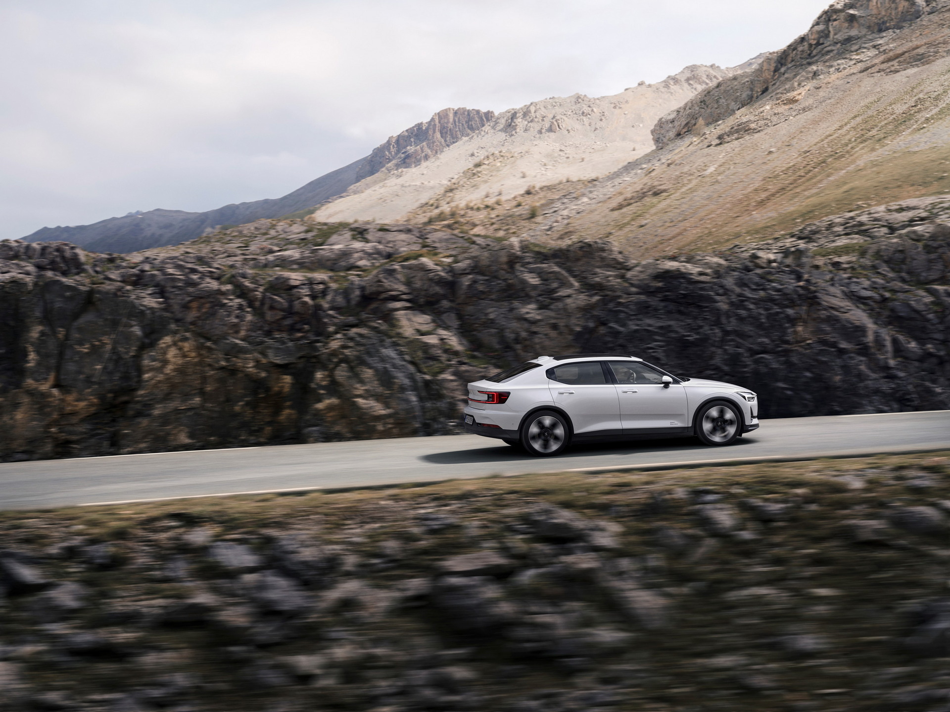 2024 Polestar 2 4