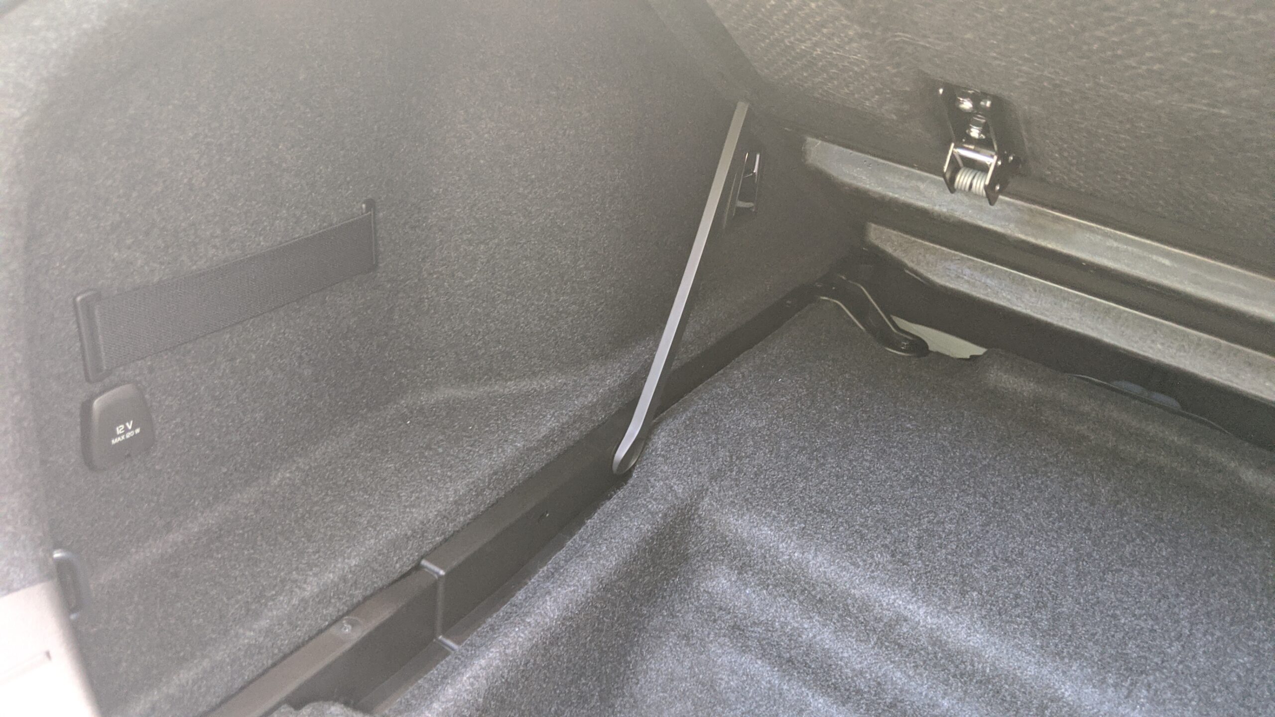 2024 Polestar 2 Stephen Rivers for Carscoops 43