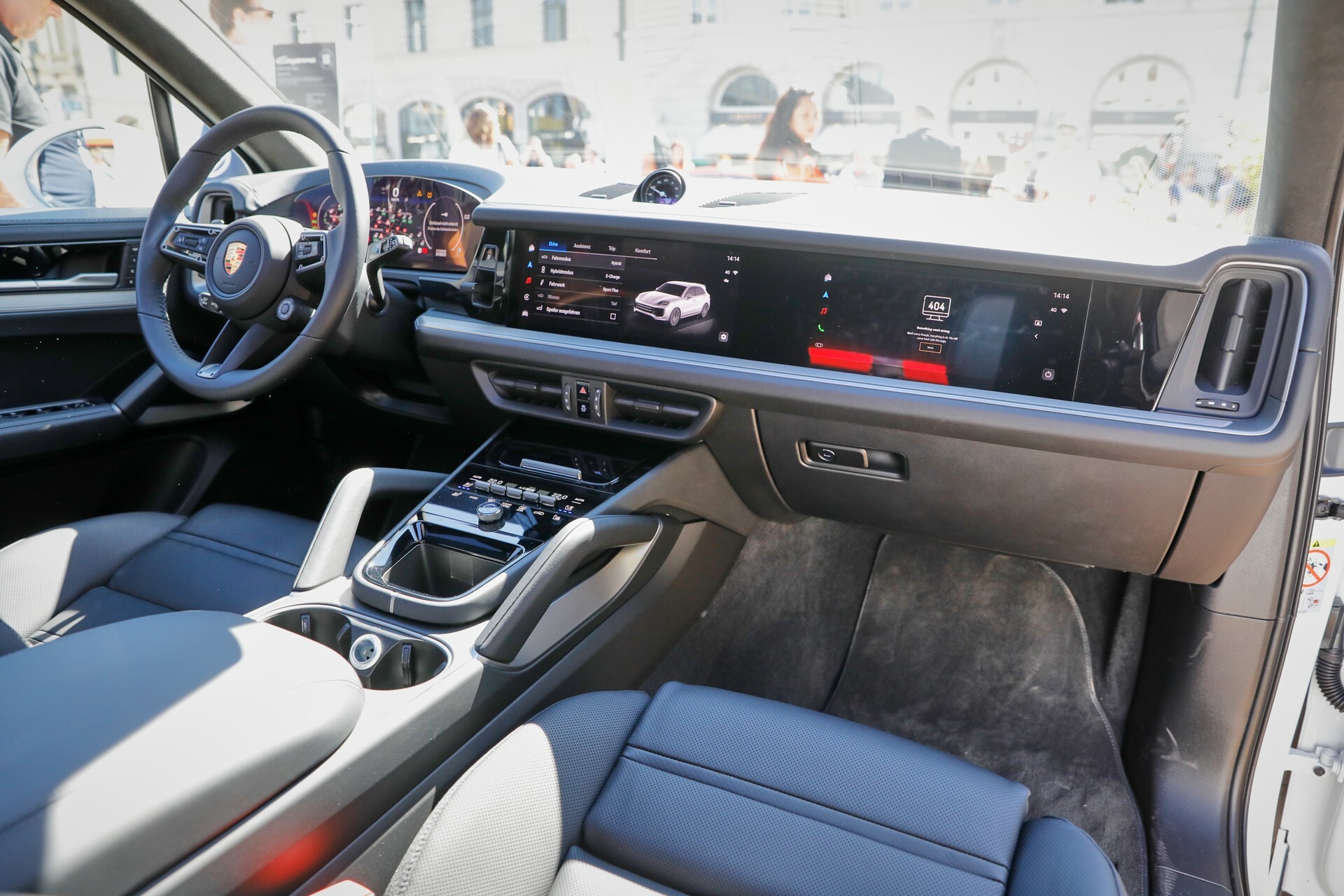 2024 Porsche Cayenne Turbo E-Hybrid - 13