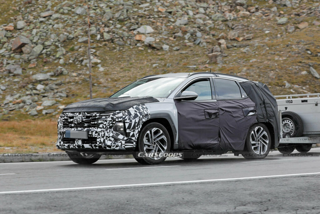 2025 Hyundai Tucson Shows Off New Grille And Updated Lighting Units ...