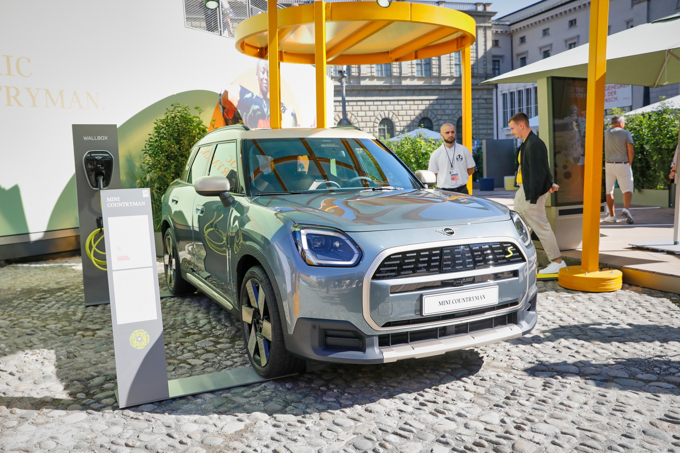 2025 Mini Countryman Debuts With A Larger Body And Up To 308 HP Of