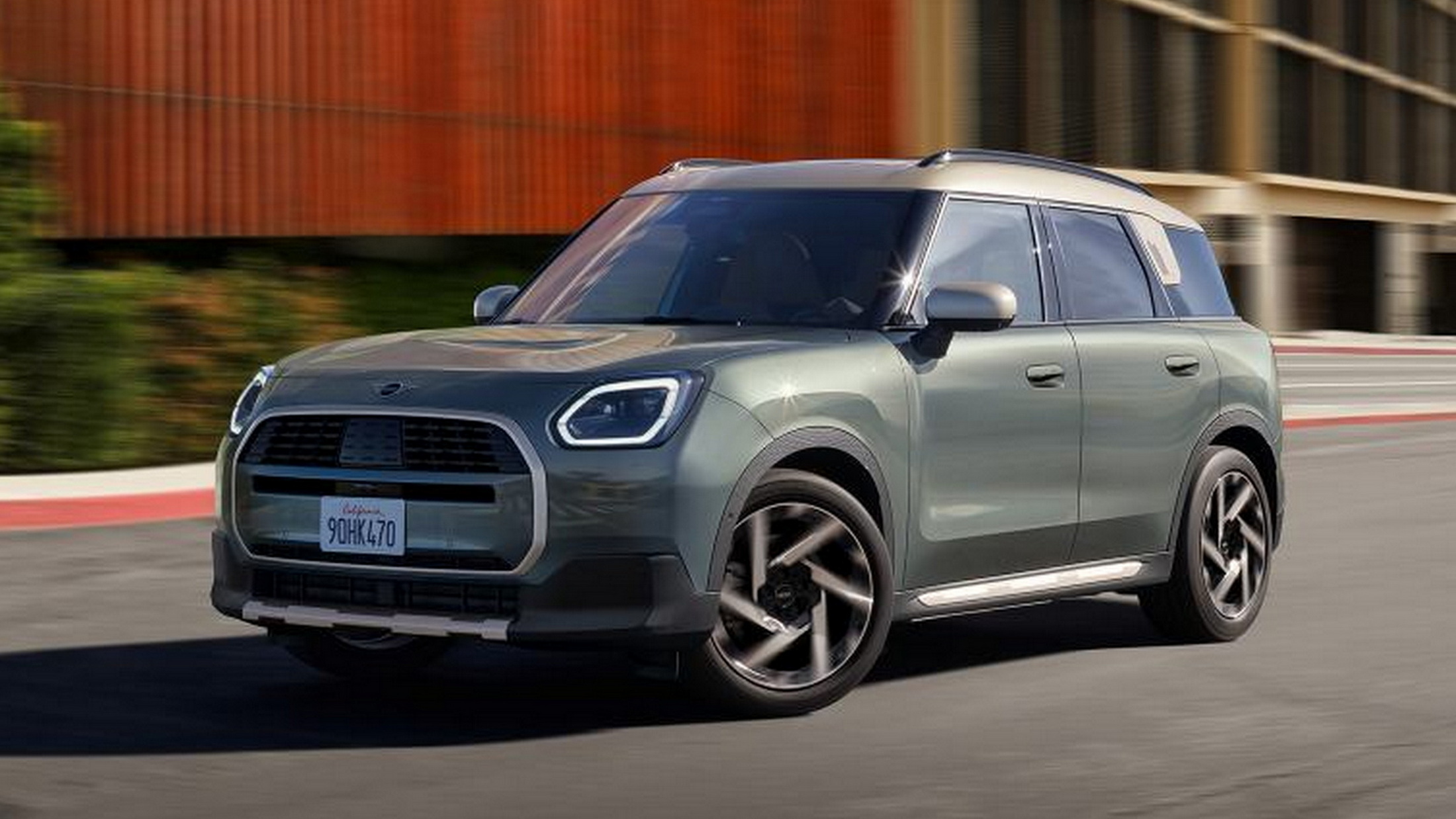 Gas-Powered 2025 Mini Countryman Will Make Up To 296 HP In JCW Trim