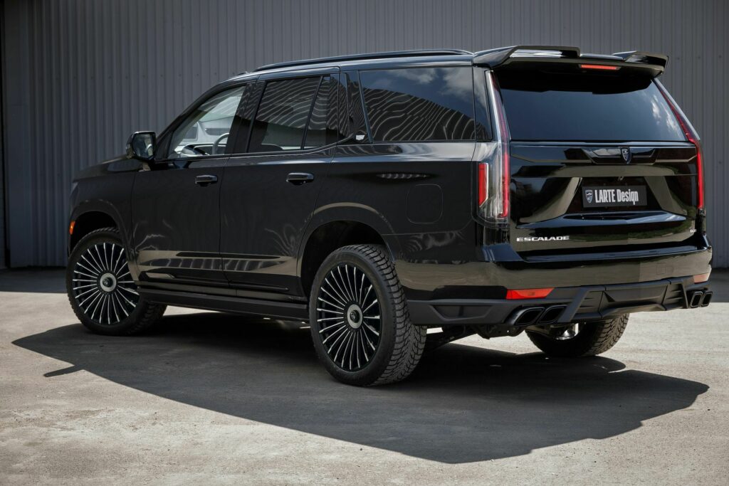  Larte Design Gives The Cadillac Escalade All The Carbon Fiber
