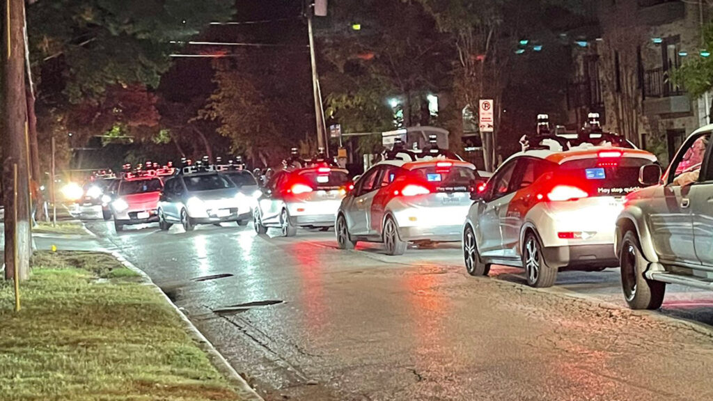  Over A Dozen Cruise Robotaxis Get Stuck In Dystopian Traffic Jam In Austin