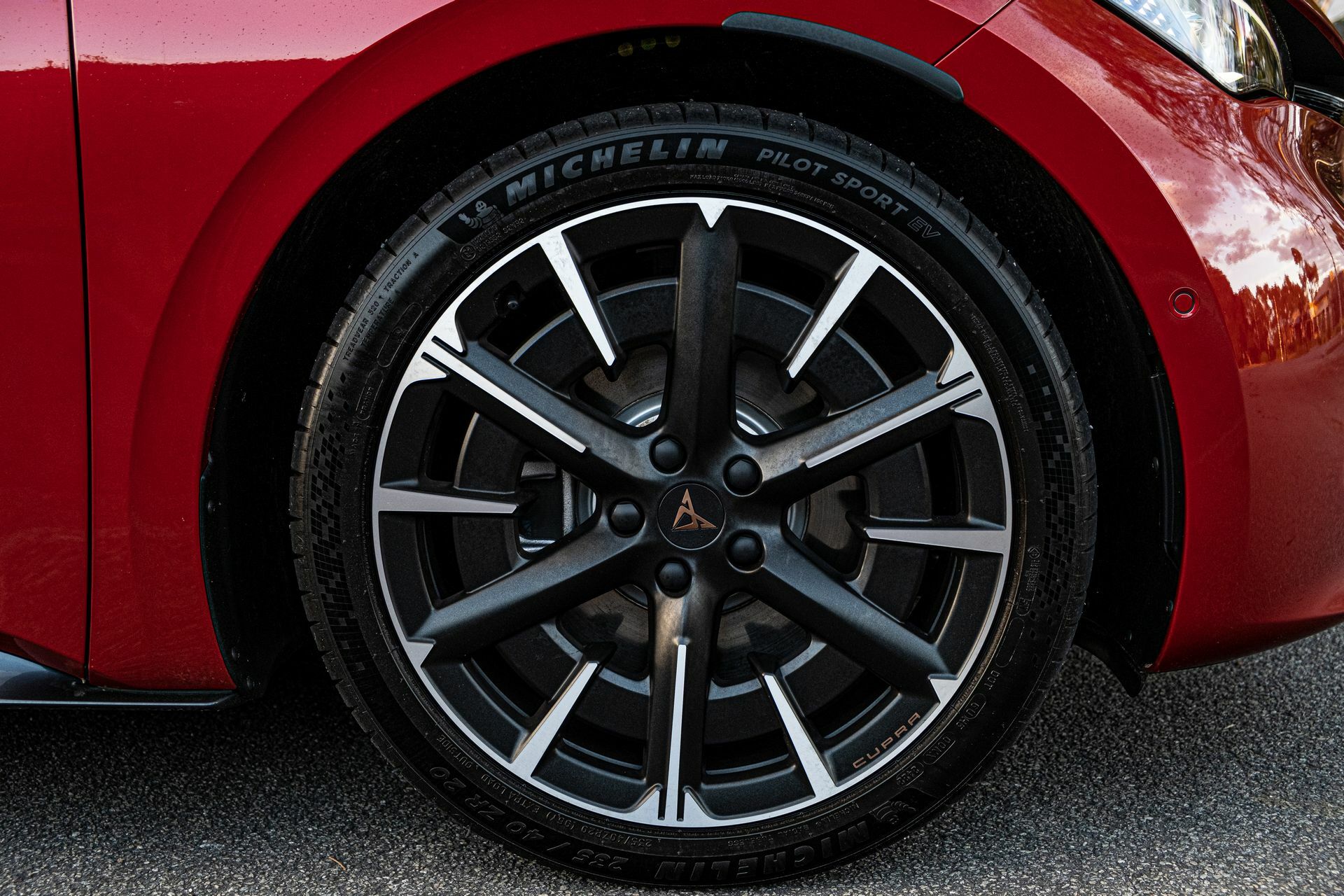 Cupra Born - 11