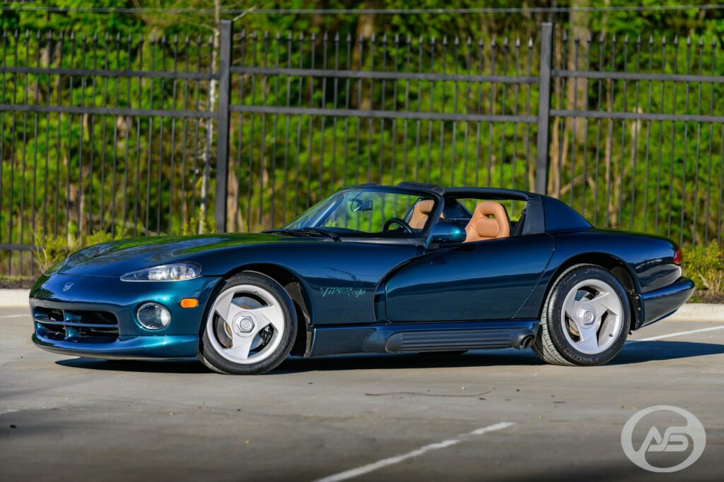  This Rare Emerald Green 1994 Dodge Viper Is A Great Way To Spend $59,900