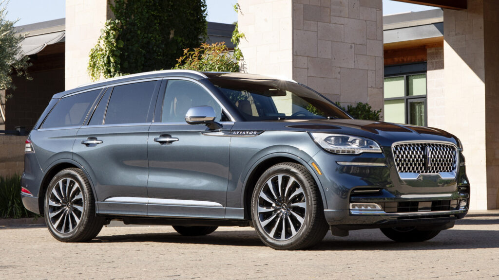  Ford Needs To Replace The Batteries On A Few Explorers And Almost 3,000 Lincoln Aviator PHEVs