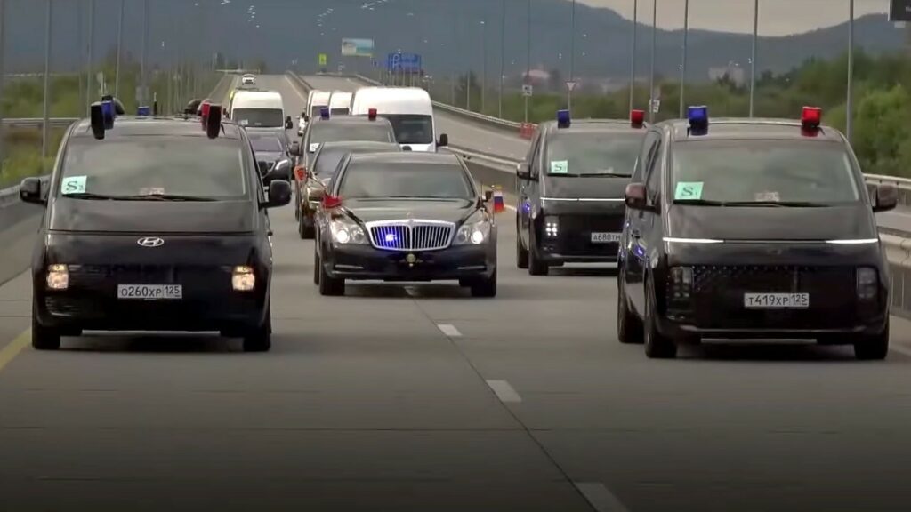  Kim Jong Un Escorted By Staria Vans In Russia, Oddly Lets Hyundai Logo Shine