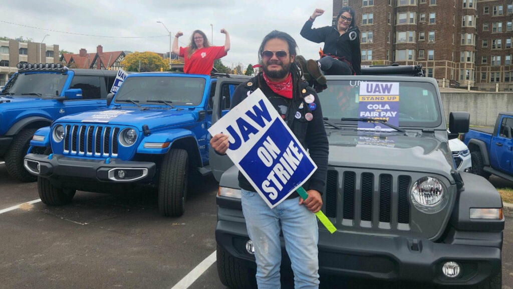  UAW Strike Expands To Hit Popular Ford And GM SUVs, Ford CEO Calls Move ‘Grossly Irresponsible’