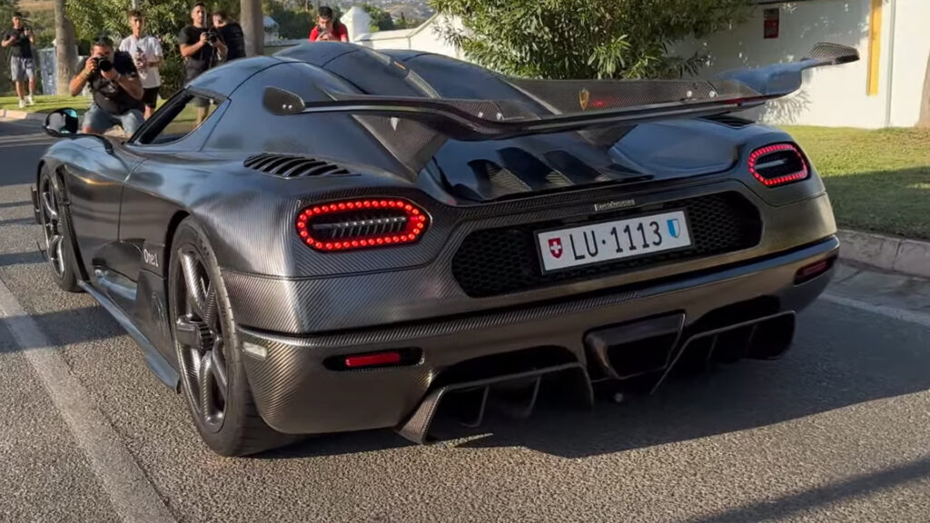  Carbon-Clad Koenigsegg One:1 Is As Crazy As Hypercars Get
