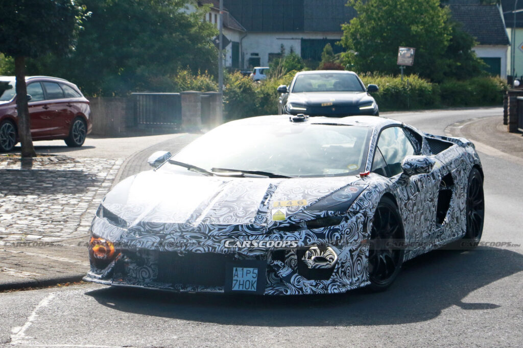  2025 Lamborghini Huracan Successor Wants To Be Just Like Big Brother