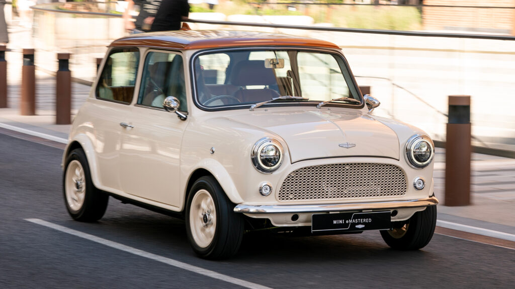  David Brown Unveils Mini eMastered With 18.8 kWh Battery And 97 HP