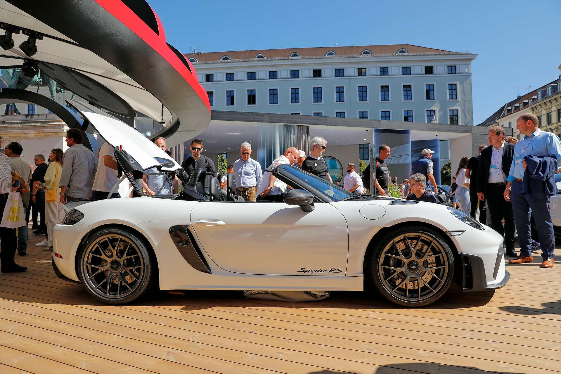 Porsche 718 Spyder RS CarScoops 908 4