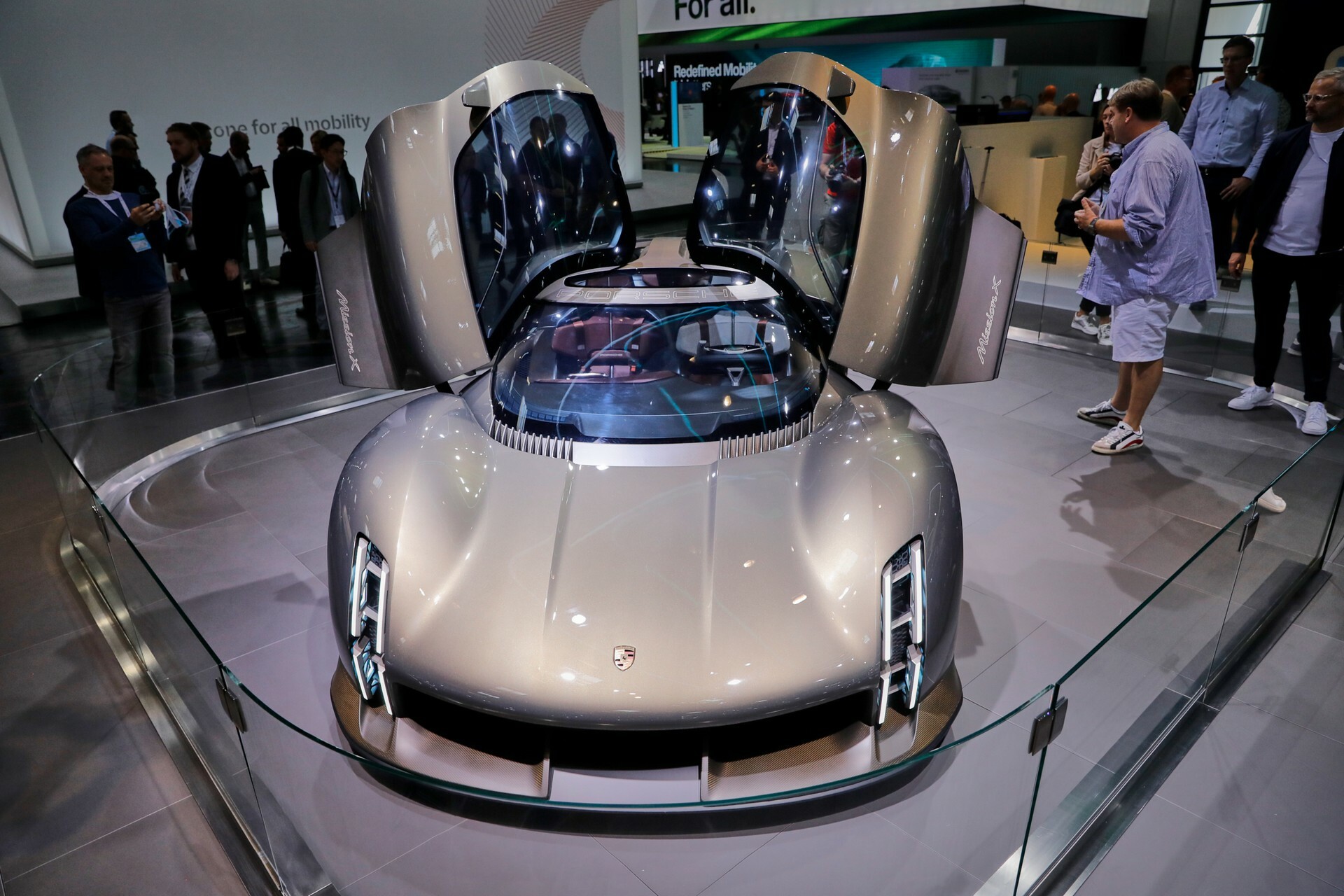 Porsche Mission X Munich CarScoops 908 12