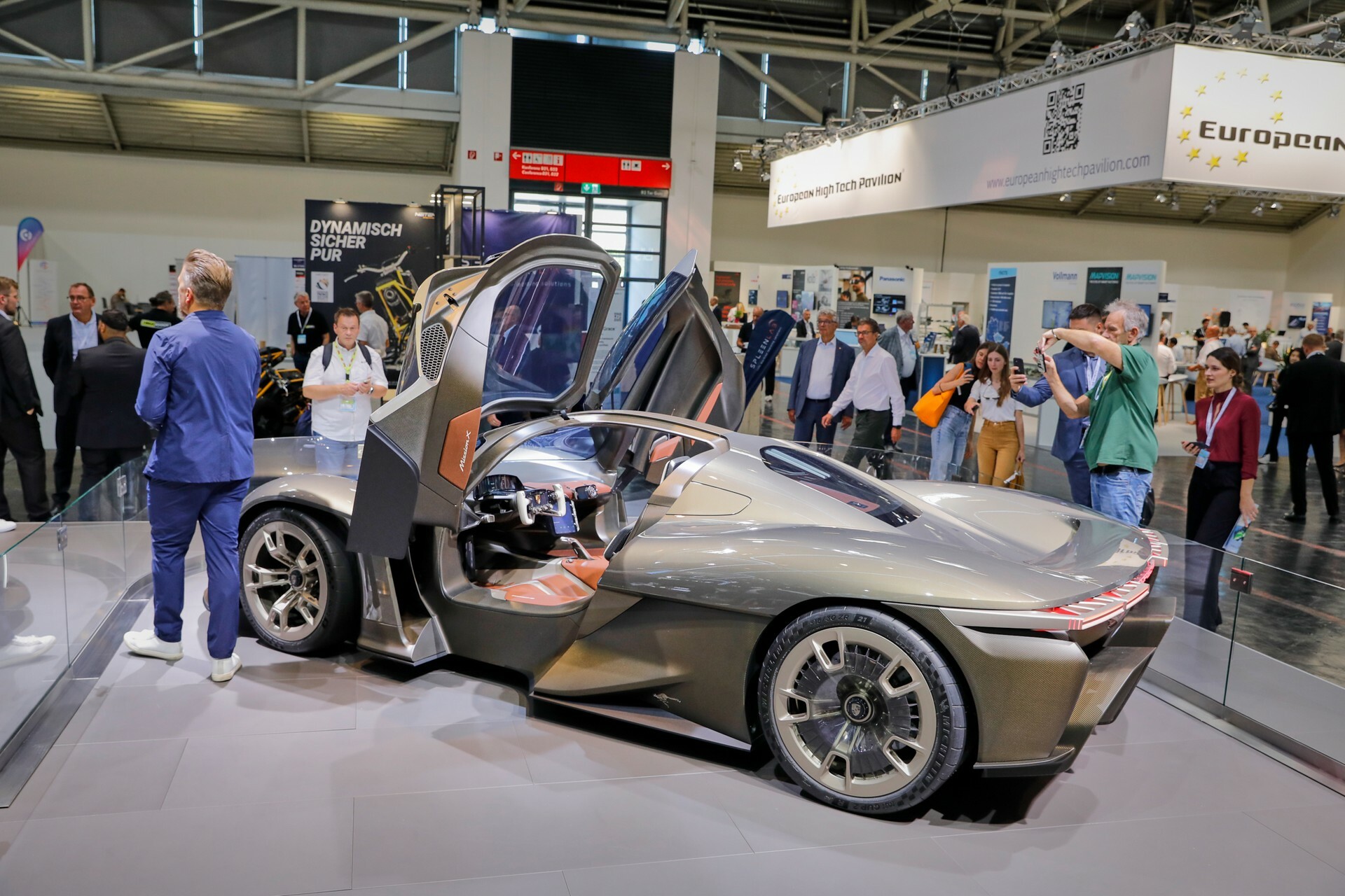 Porsche Mission X Munich CarScoops 908 17