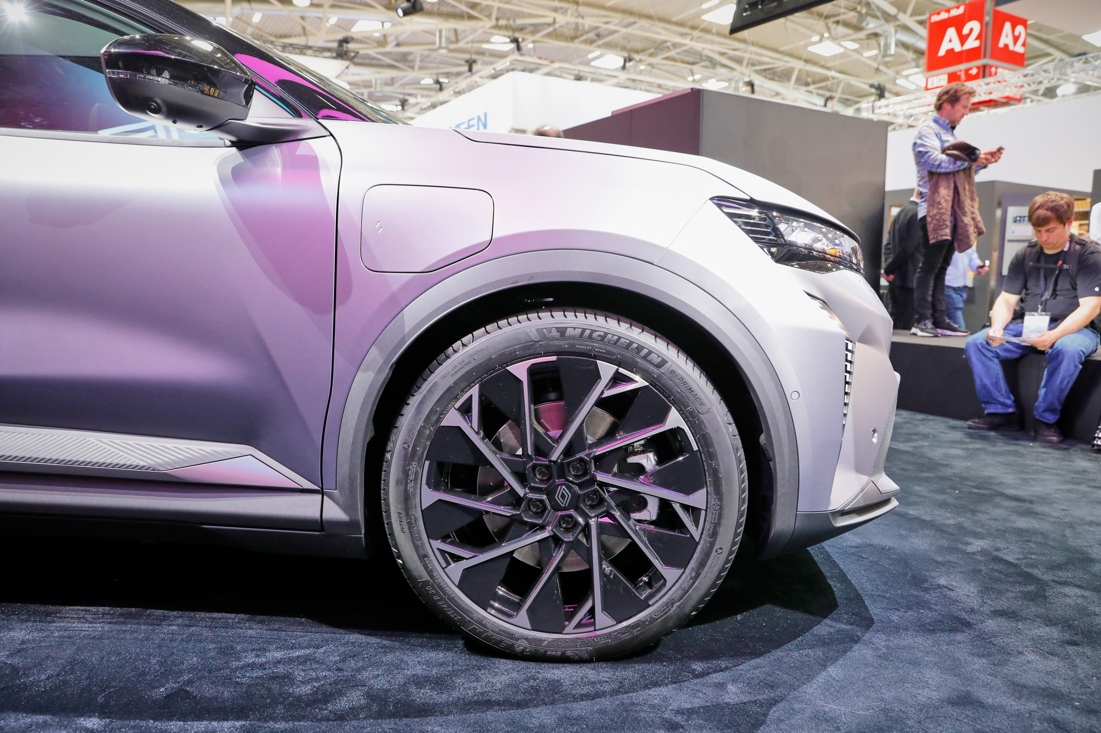 2024 Renault Scenic E-Tech Is A Family-Friendly Electric Crossover With ...