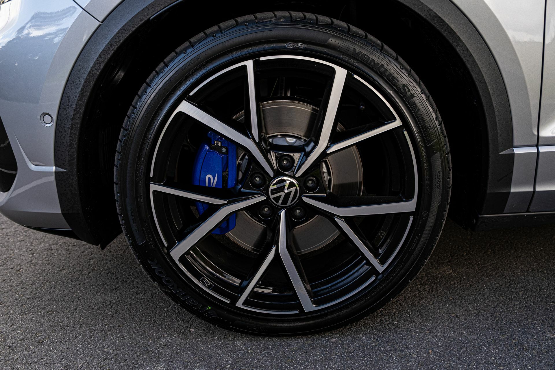 VW T-Roc R - 12
