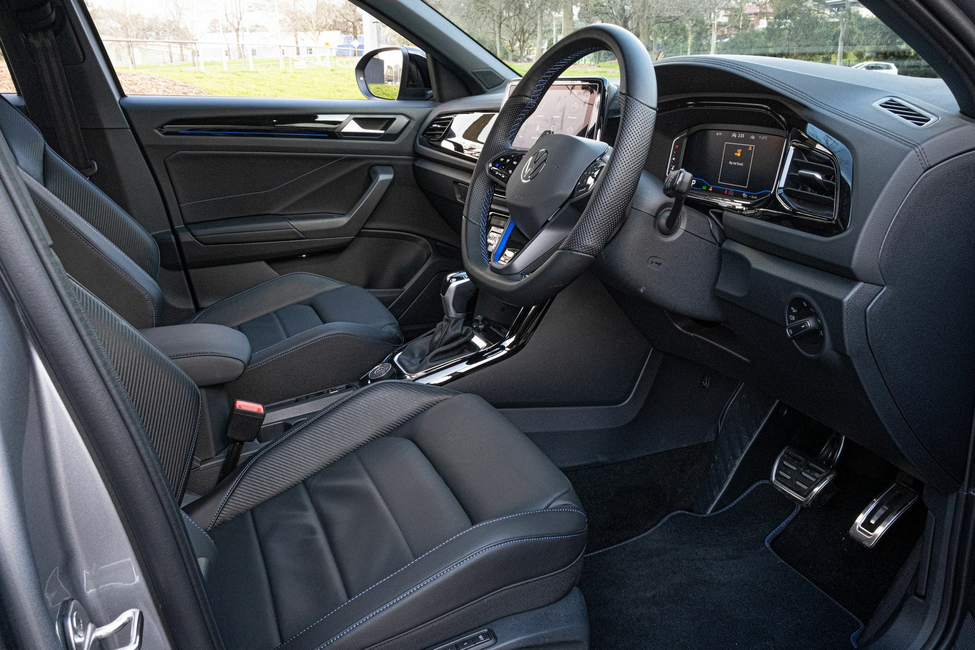 VW T-Roc R - 32