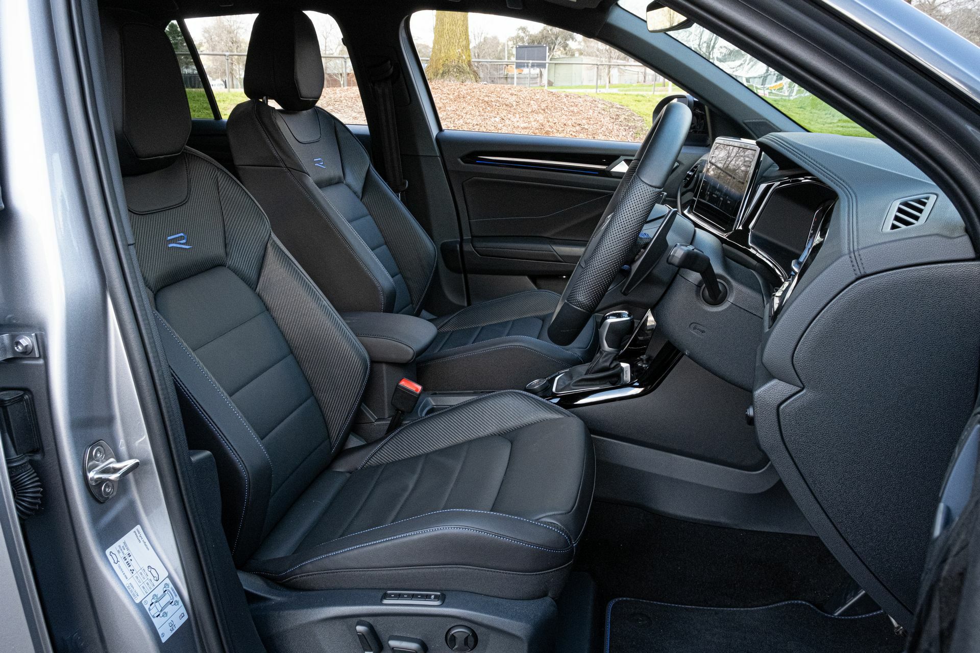 VW T-Roc R - 33