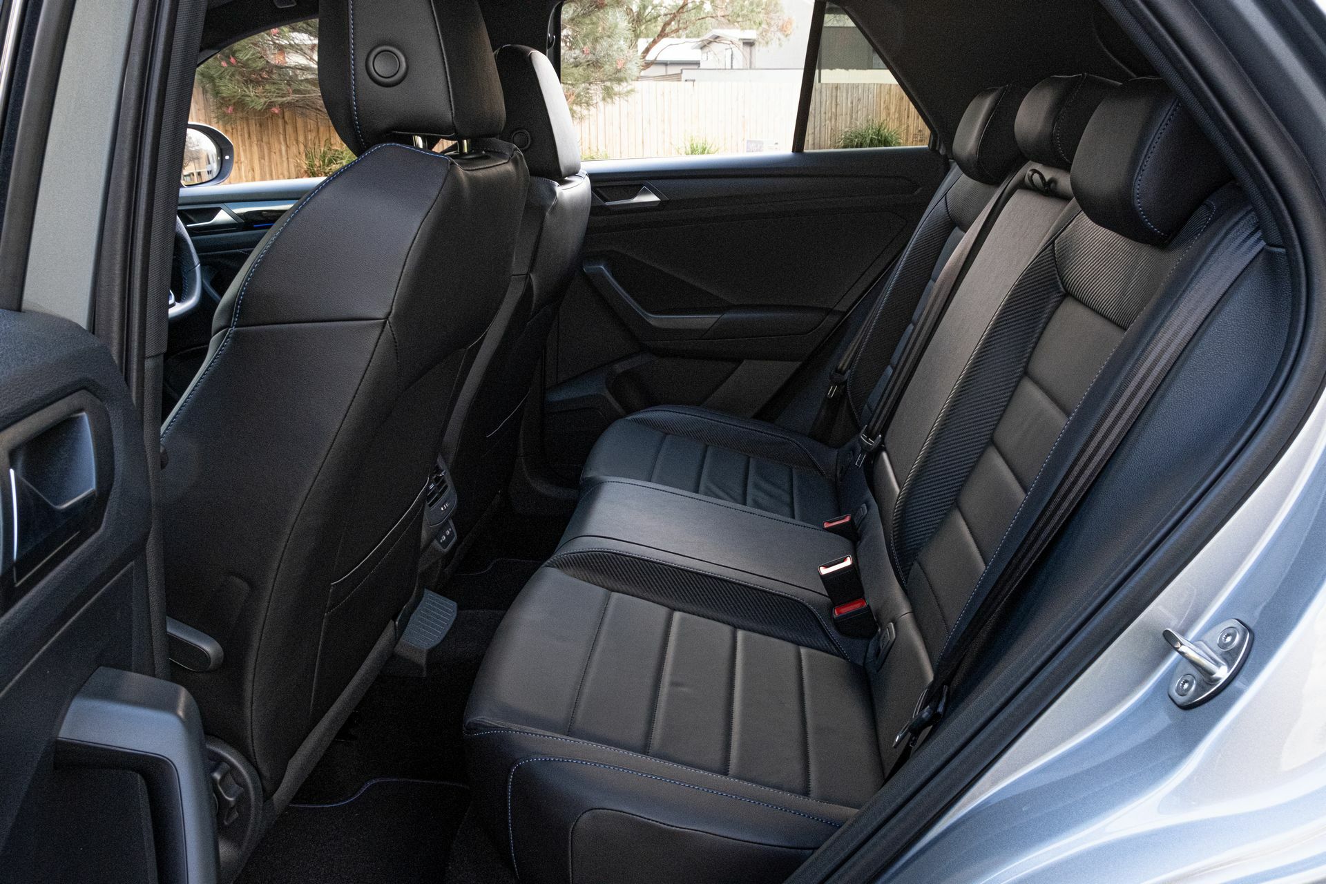 VW T-Roc R - 34