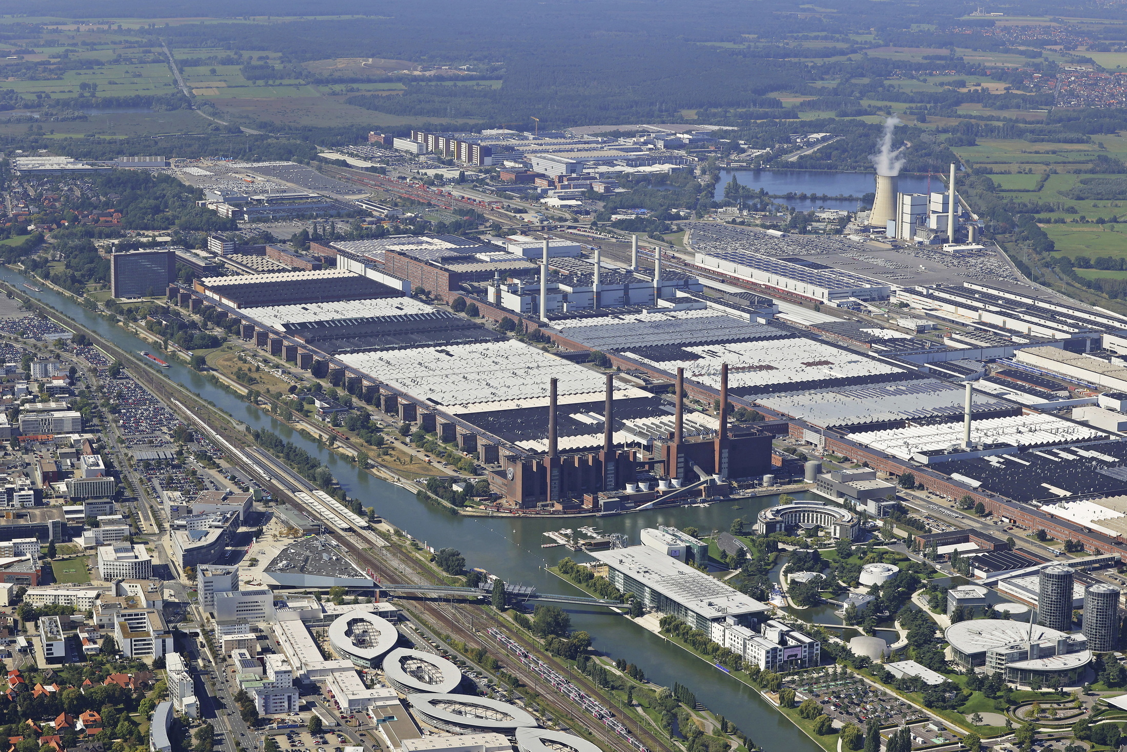 VW Cancels Trinity Factory, Moves Tesla Fighter To Zwickau