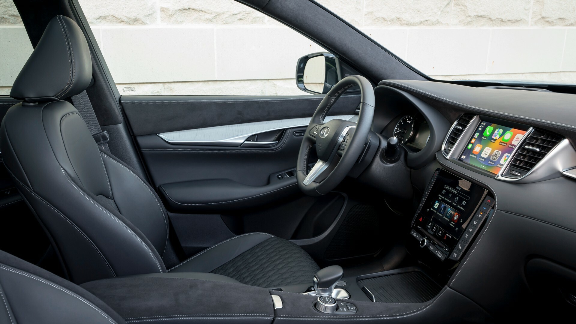 2024 Infiniti QX50 1018 19