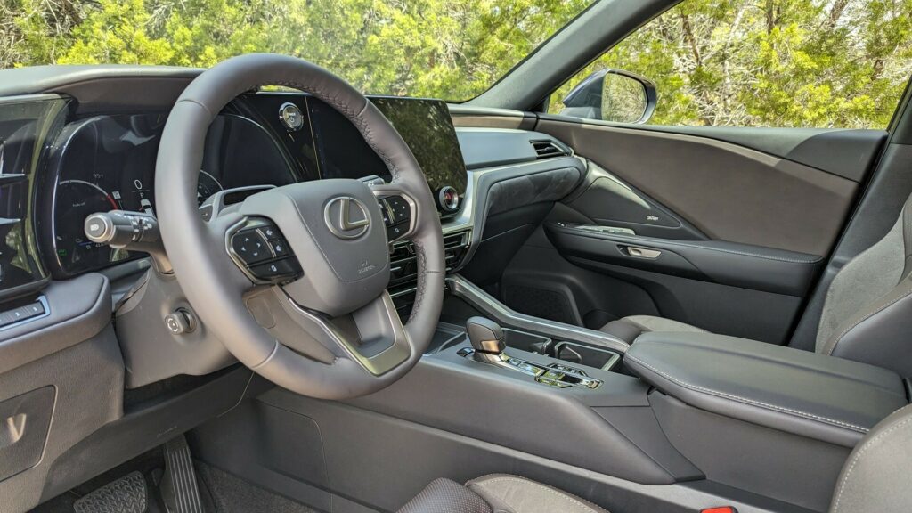 2024 Lexus TX 550h+ Plug-In Hybrid